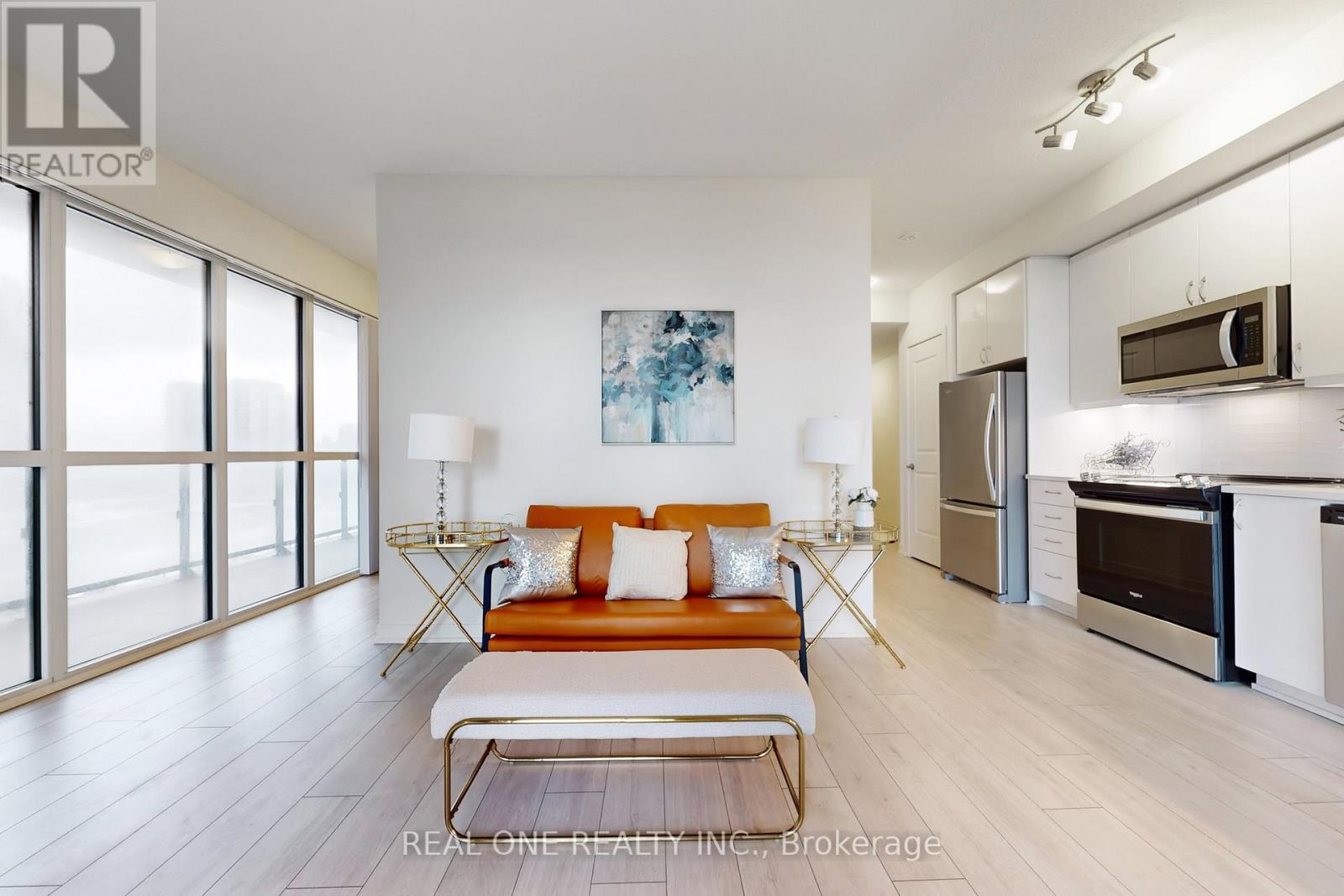 1005 - 38 Annie Craig Drive, Toronto, Ontario  M8V 0G9 - Photo 5 - W13100186