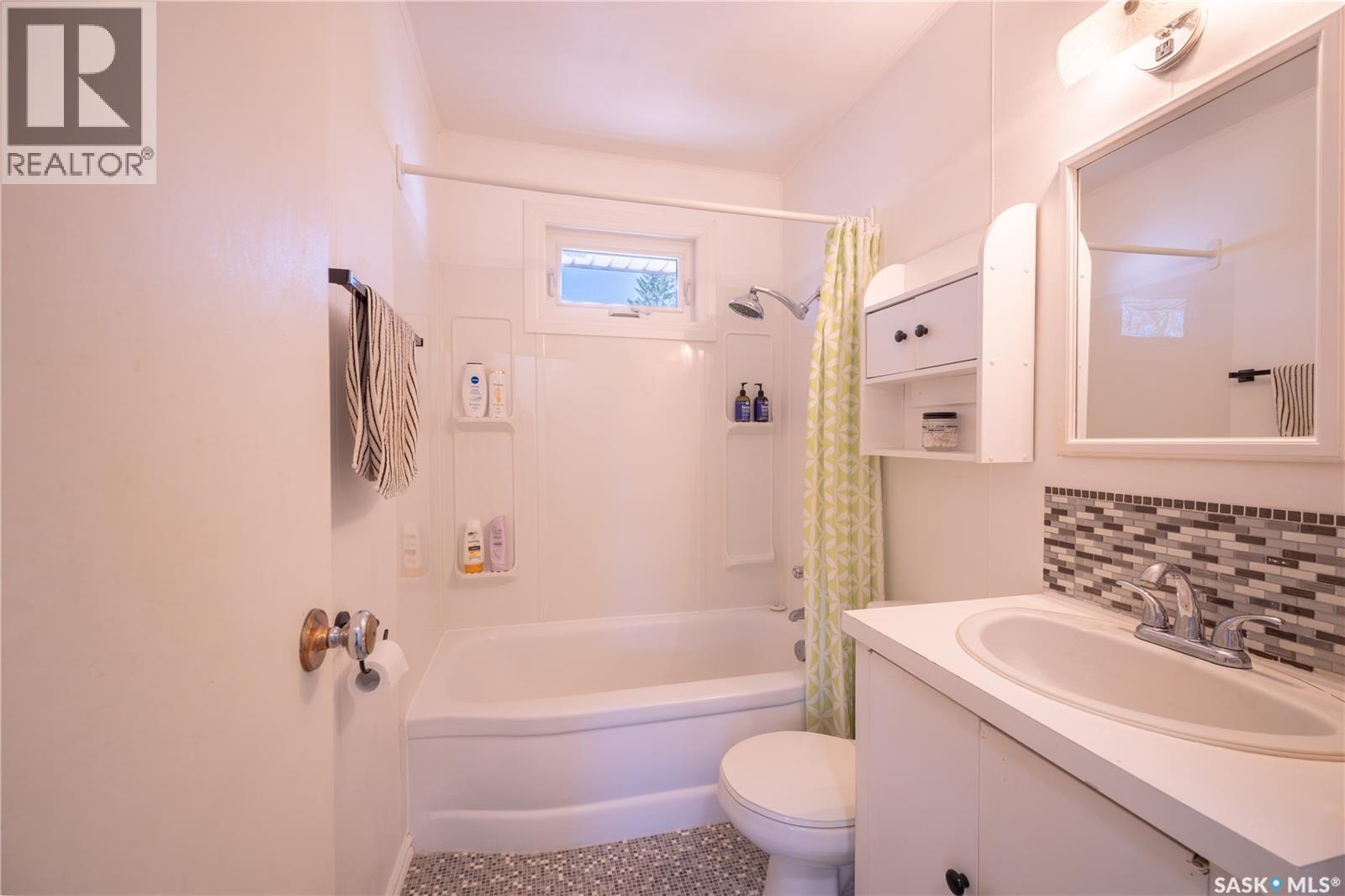 242 Fifth Avenue N, Yorkton, Saskatchewan  S3N 0Z9 - Photo 20 - SK037509
