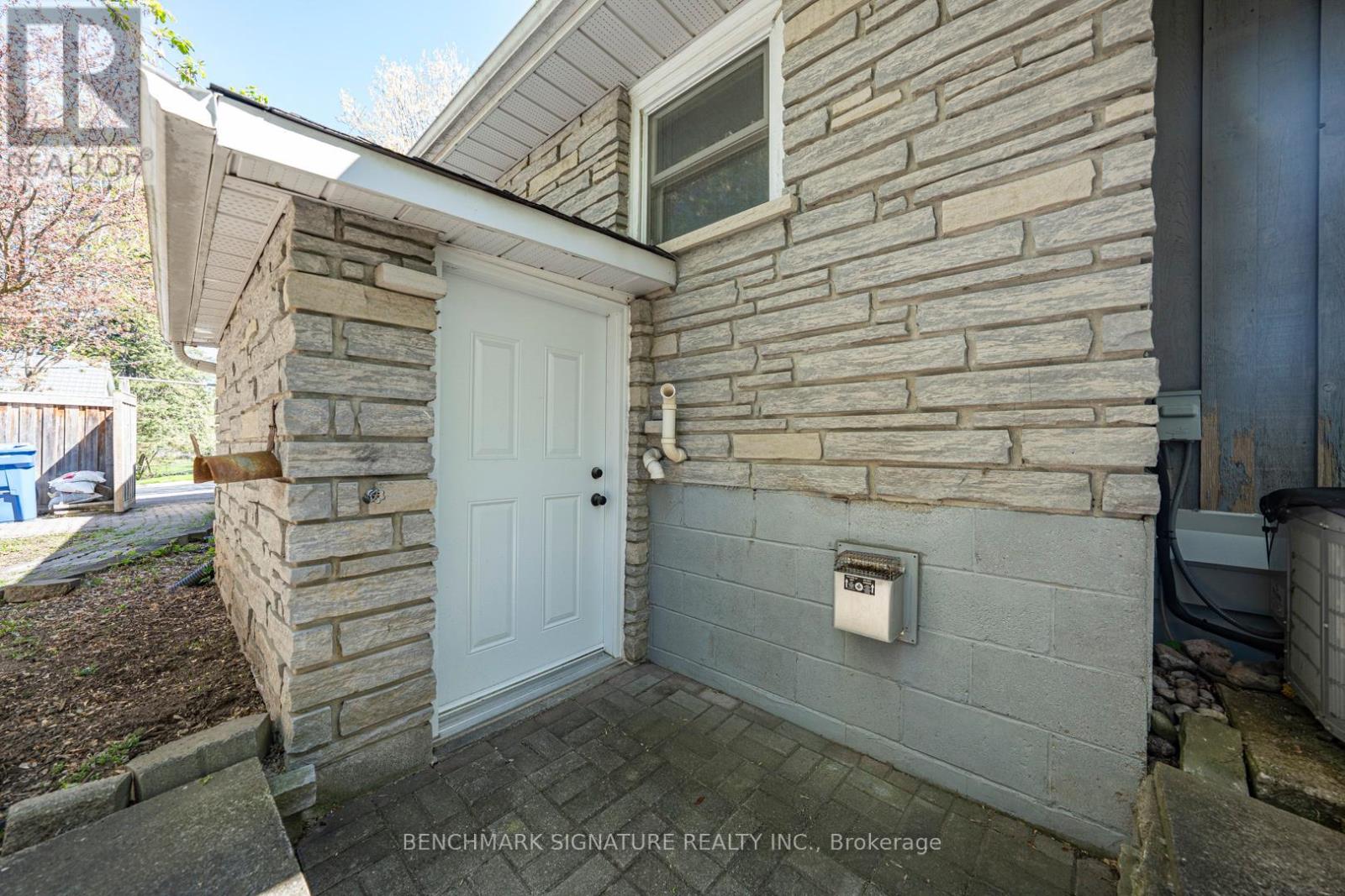 360 Ontario Street, Newmarket, Ontario  L3Y 2K3 - Photo 43 - N13147358