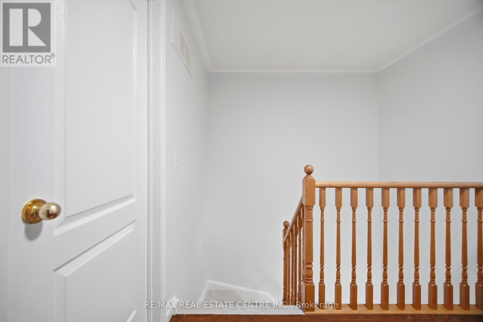 2349 Strawfield Court, Oakville, Ontario  L6H 6C2 - Photo 20 - W13210900