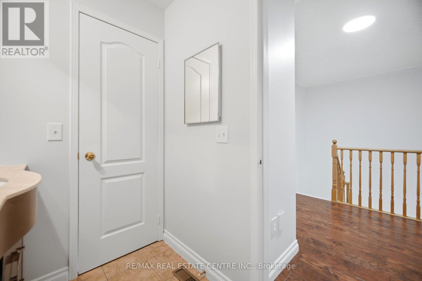 2349 Strawfield Court, Oakville, Ontario  L6H 6C2 - Photo 28 - W13210900
