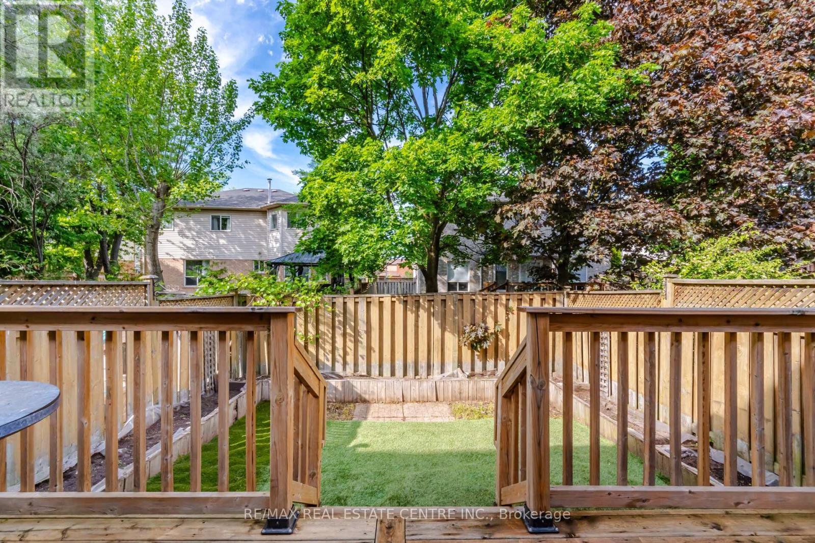 2349 Strawfield Court, Oakville, Ontario  L6H 6C2 - Photo 43 - W13210900