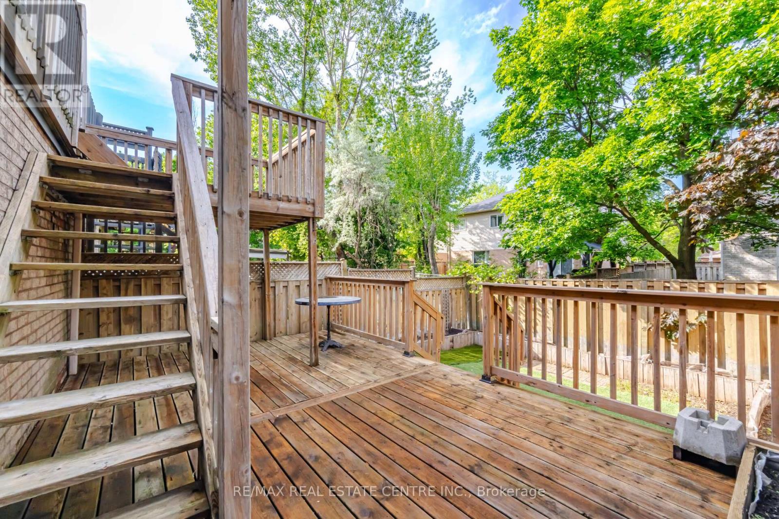 2349 Strawfield Court, Oakville, Ontario  L6H 6C2 - Photo 40 - W13210900