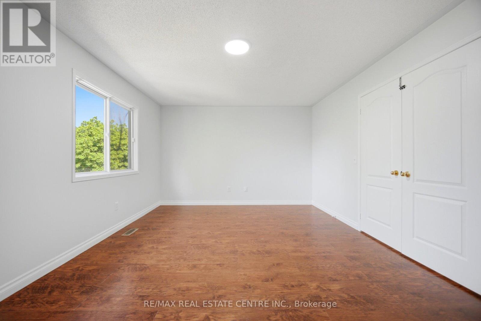 2349 Strawfield Court, Oakville, Ontario  L6H 6C2 - Photo 25 - W13210900