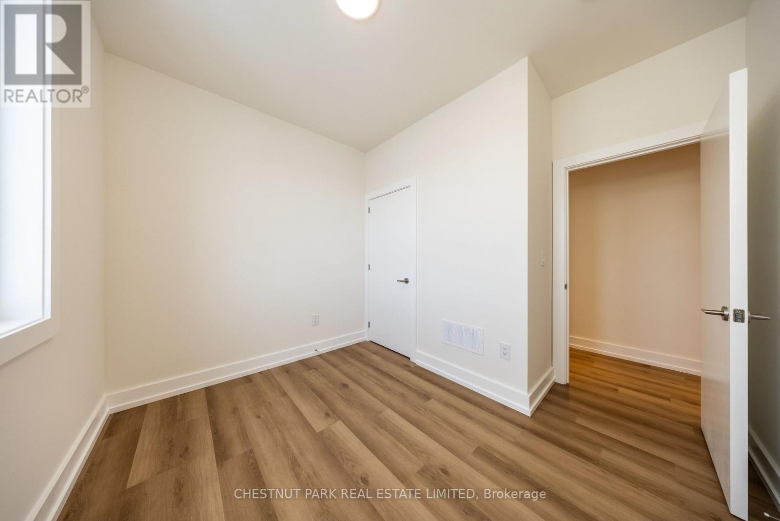 D - 29 Hatherley Road, Toronto, Ontario  M6E 1V8 - Photo 27 - W13209924