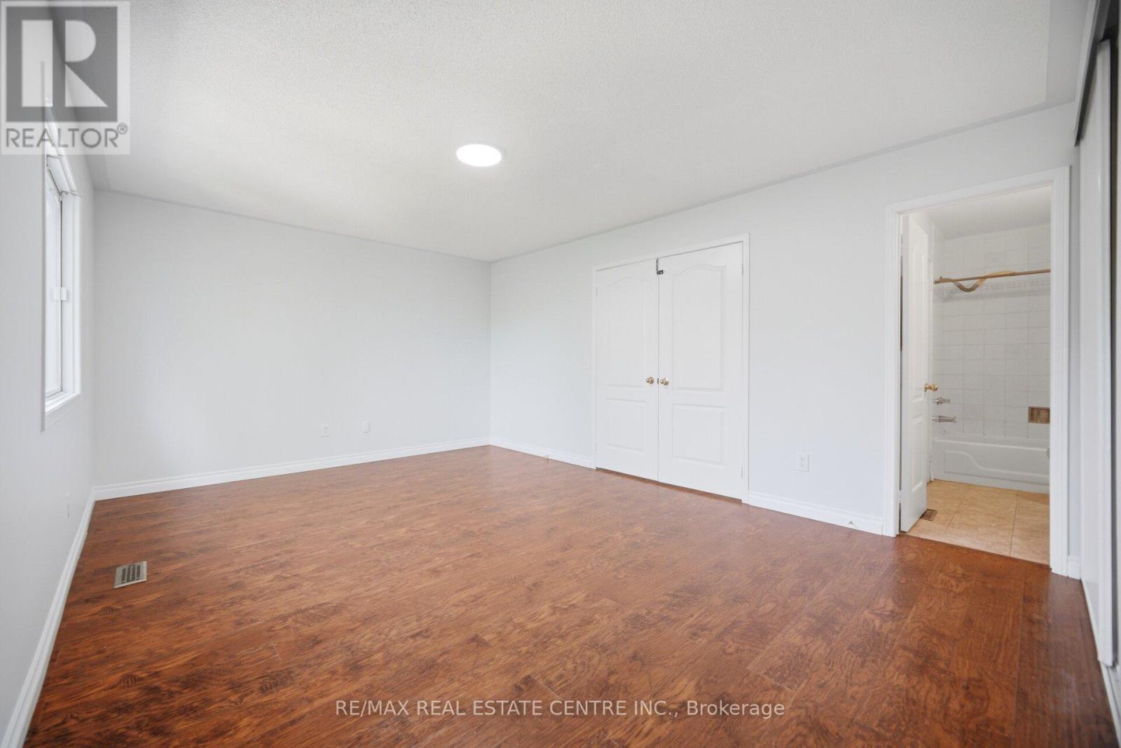 2349 Strawfield Court, Oakville, Ontario  L6H 6C2 - Photo 26 - W13210900