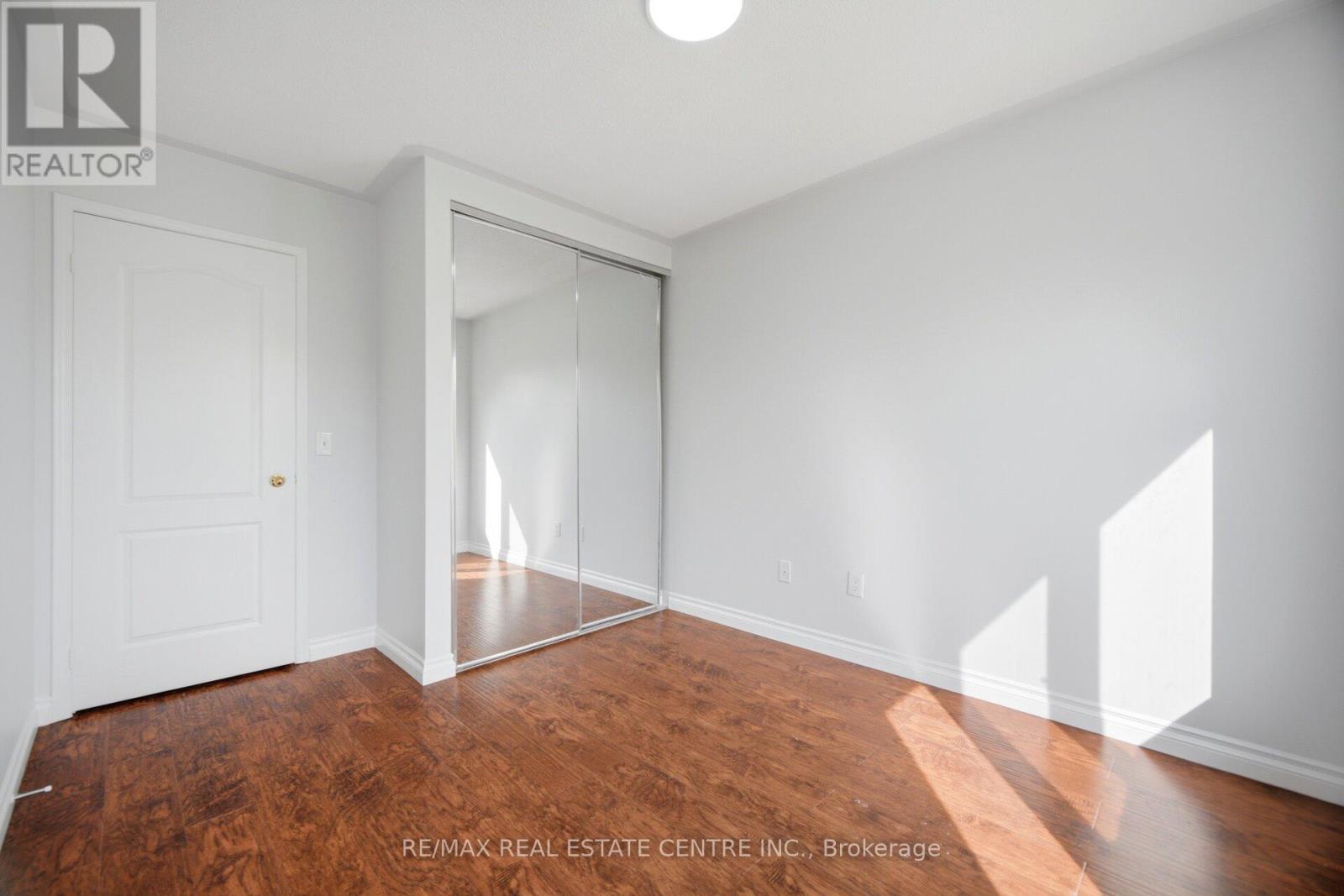 2349 Strawfield Court, Oakville, Ontario  L6H 6C2 - Photo 30 - W13210900