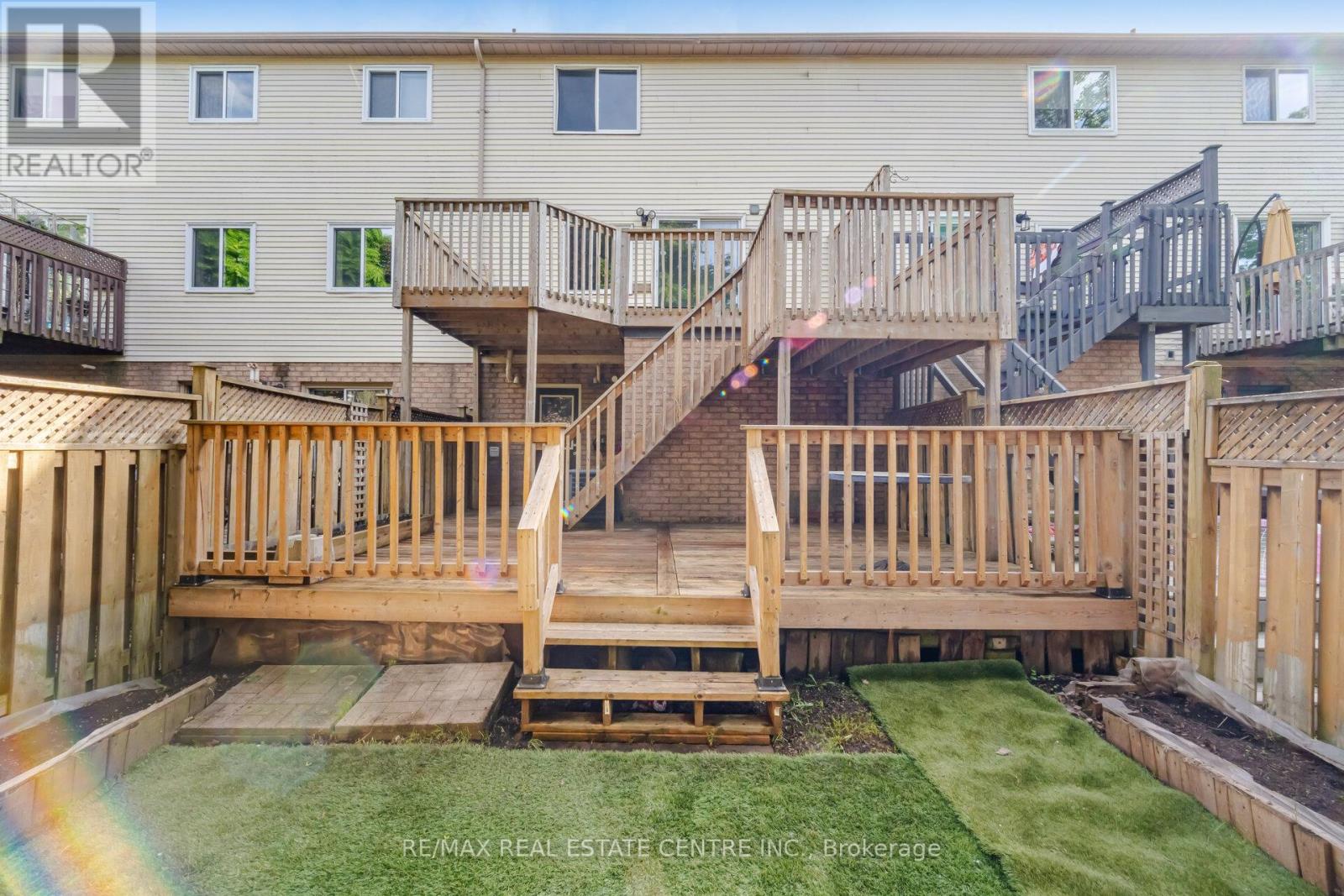 2349 Strawfield Court, Oakville, Ontario  L6H 6C2 - Photo 46 - W13210900