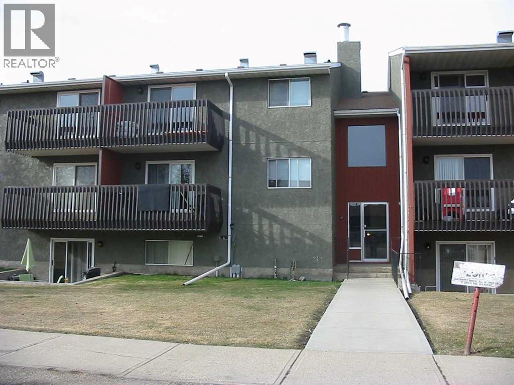 107, 35 Bennett Street, Red Deer, Alberta  T4R 1V3 - Photo 1 - A2279301