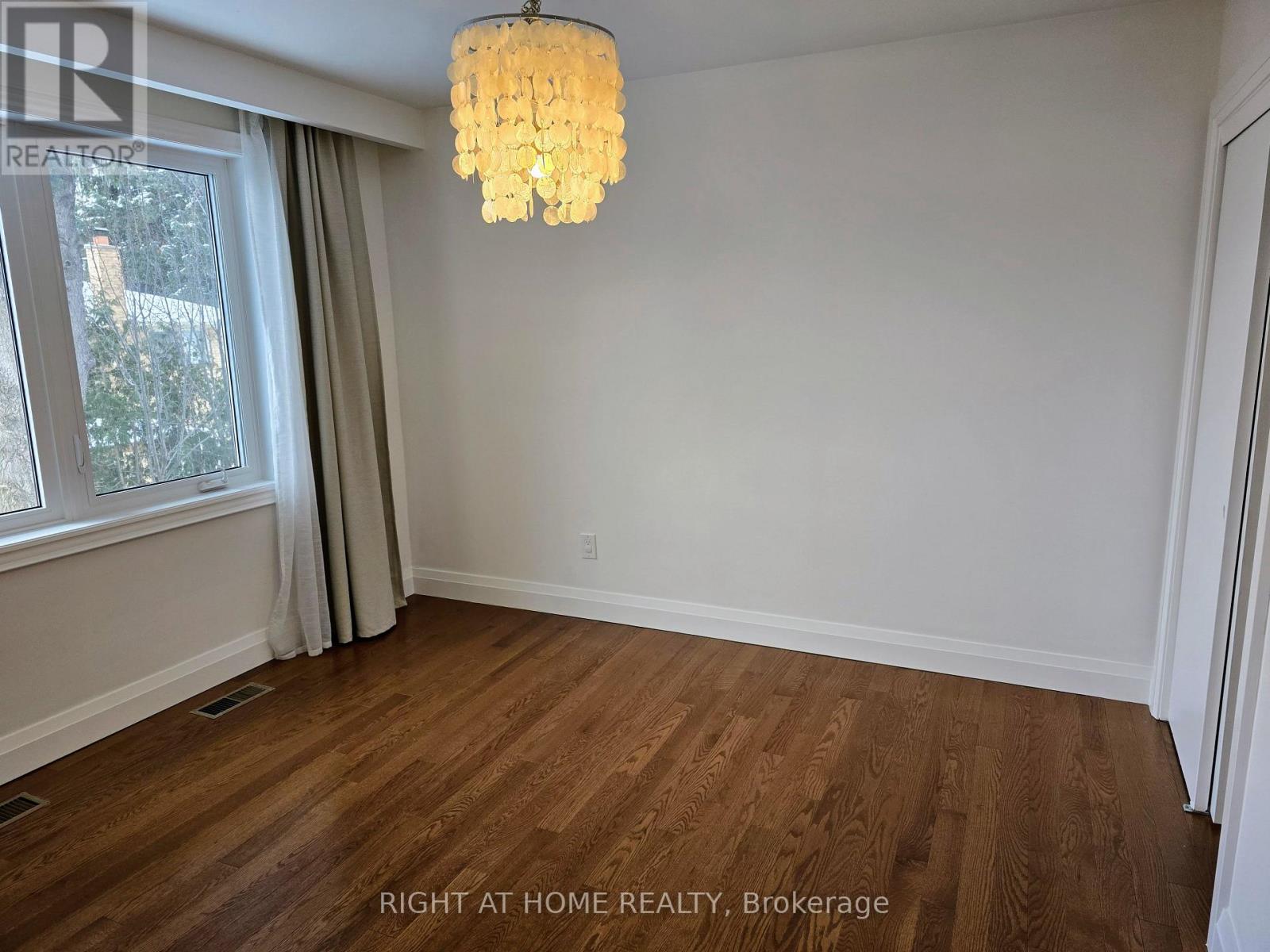 7 Foursome Crescent, Toronto, Ontario  M2P 1W1 - Photo 10 - C13210966