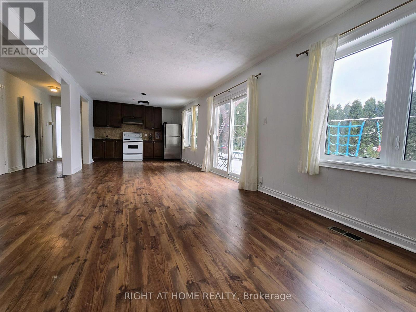 7 Foursome Crescent, Toronto, Ontario  M2P 1W1 - Photo 6 - C13210966