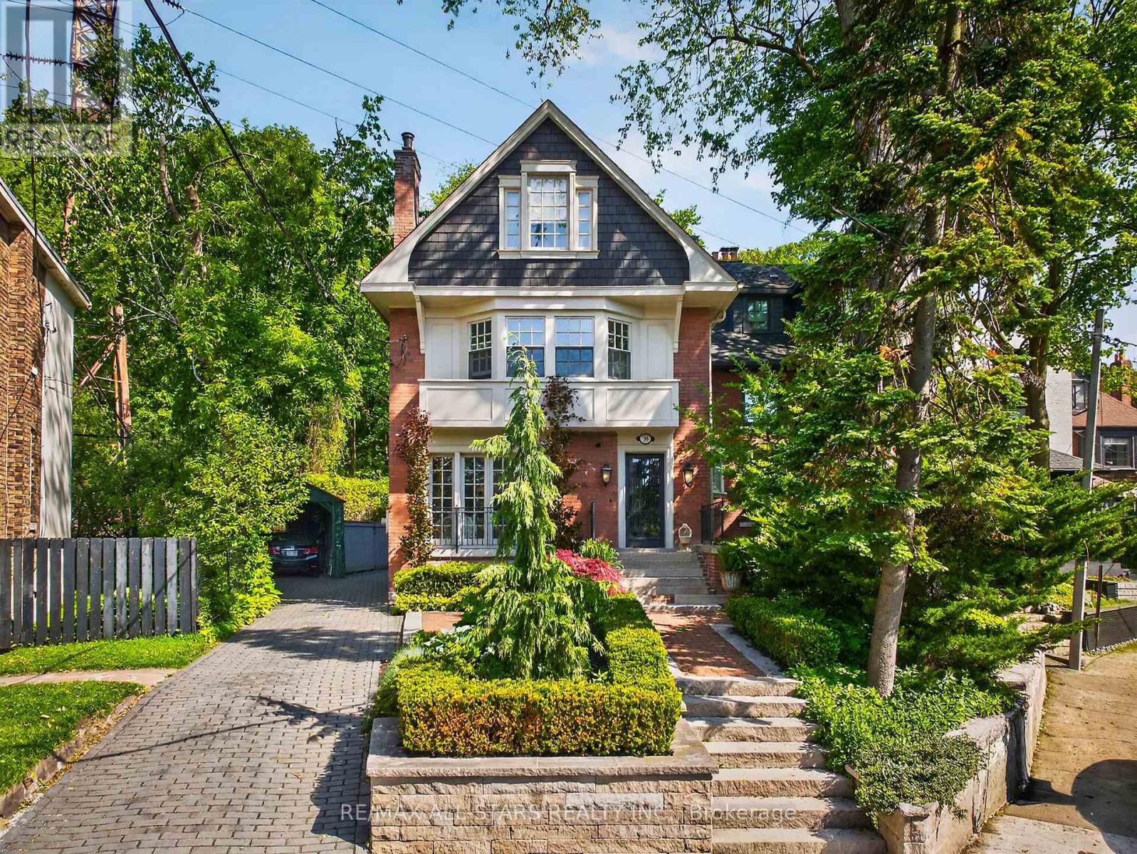 30 Edgewood Crescent, Toronto, Ontario  M4W 3A9 - Photo 1 - C13211110
