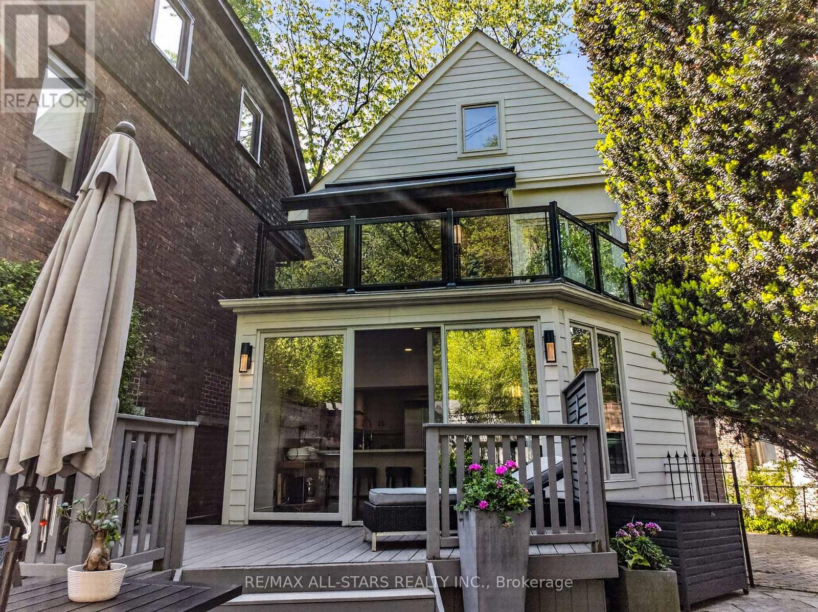 30 Edgewood Crescent, Toronto, Ontario  M4W 3A9 - Photo 48 - C13211110