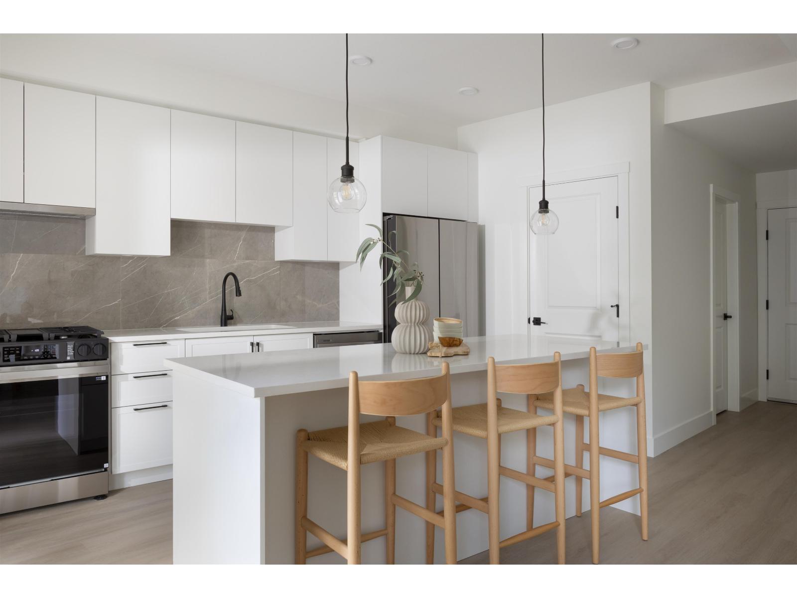 101 3465 146a Street, Surrey, British Columbia  V0V 0V0 - Photo 3 - R3129417