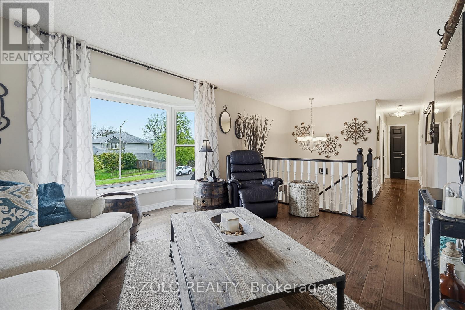 86 Foxhunt Trail, Clarington, Ontario  L1E 1E1 - Photo 9 - E13210962