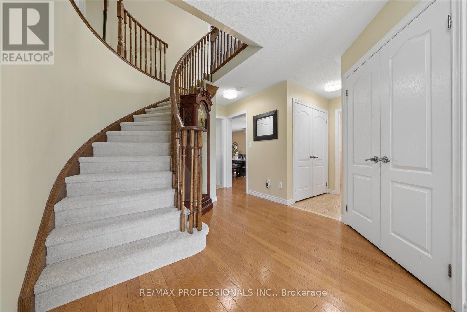 1649 Northfield Avenue, Oshawa, Ontario  L1K 0K8 - Photo 5 - E13211170