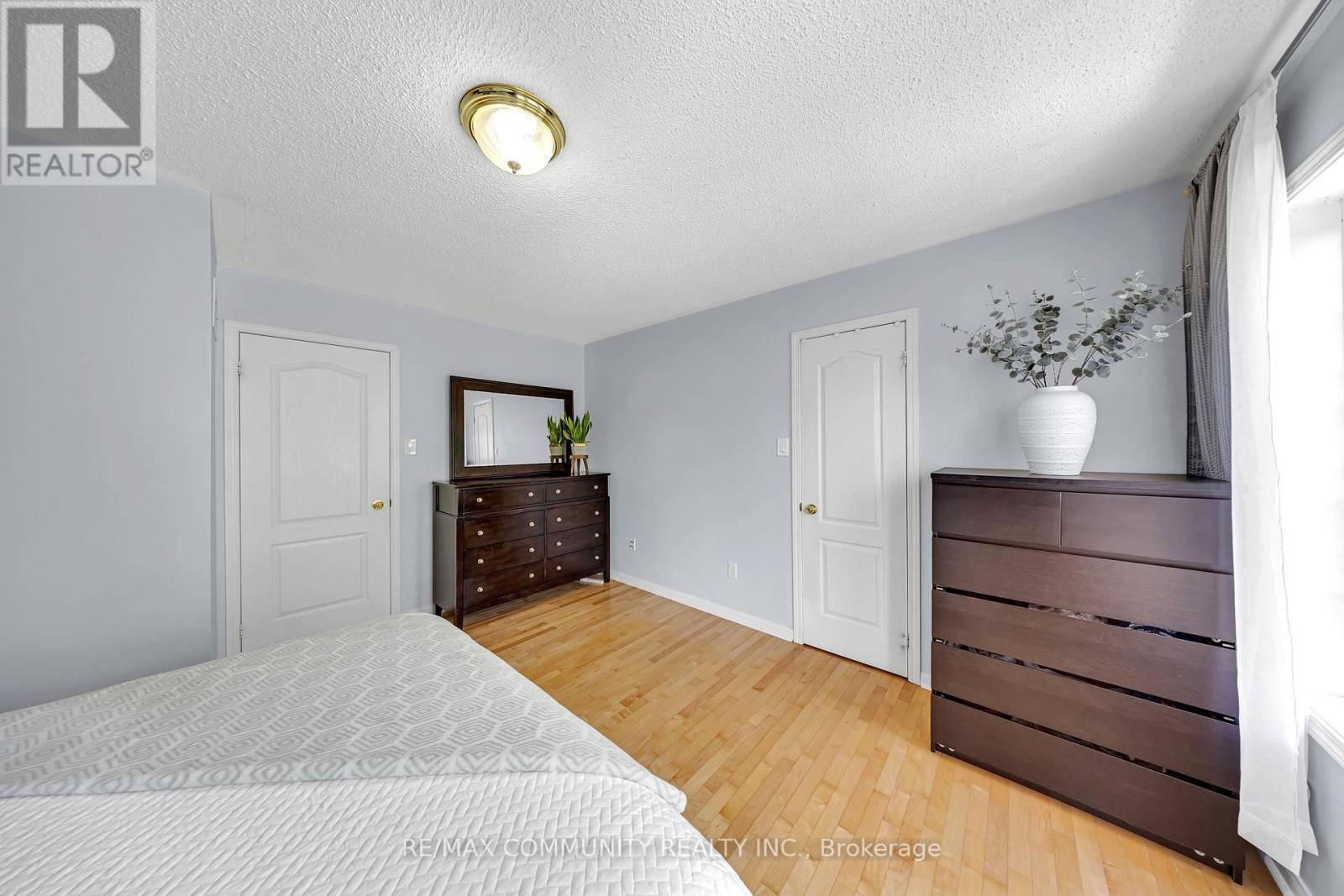 65 White's Hill Avenue, Markham, Ontario  L6B 1C2 - Photo 23 - N13211028