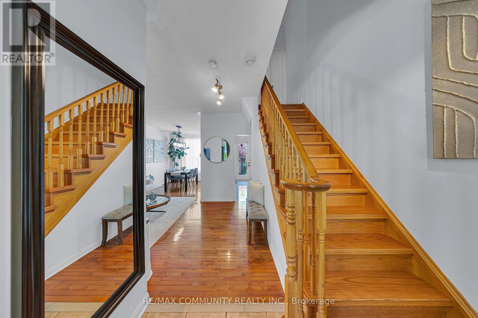 65 White's Hill Avenue, Markham, Ontario  L6B 1C2 - Photo 5 - N13211028
