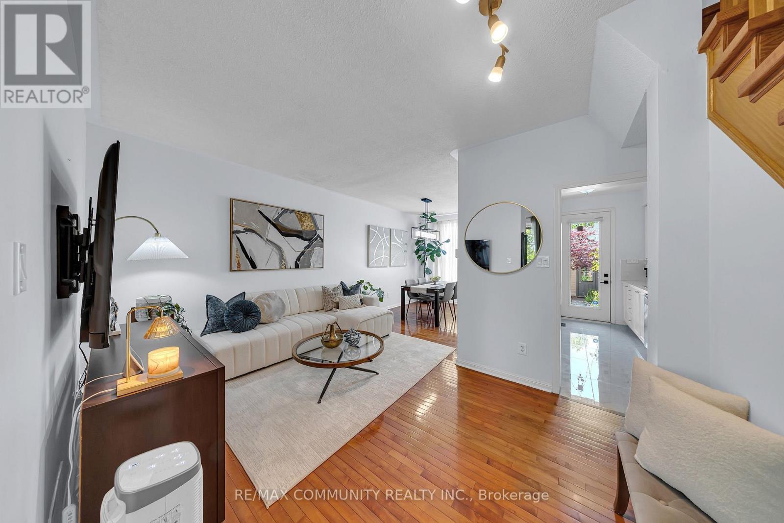 65 White's Hill Avenue, Markham, Ontario  L6B 1C2 - Photo 6 - N13211028