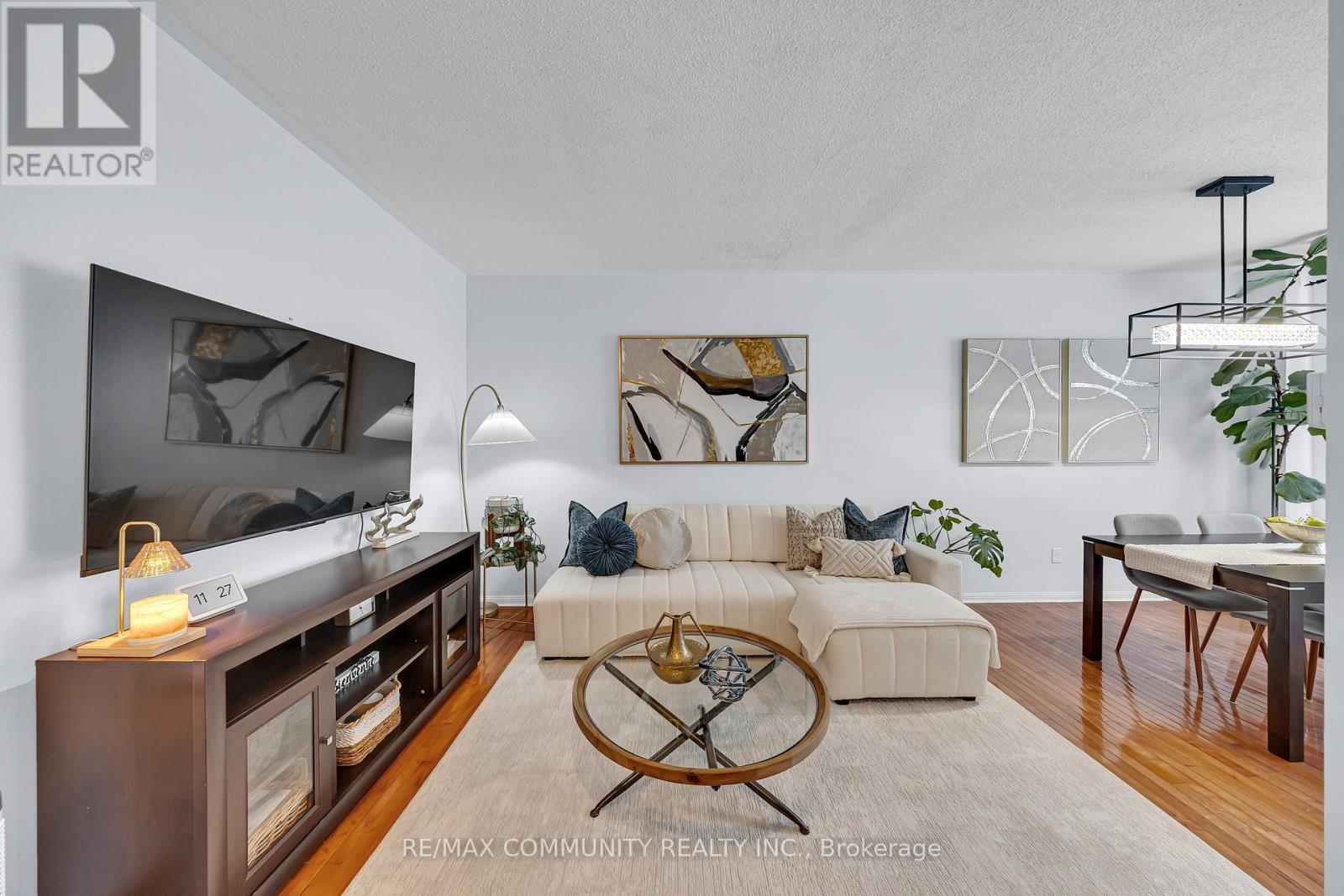 65 White's Hill Avenue, Markham, Ontario  L6B 1C2 - Photo 7 - N13211028