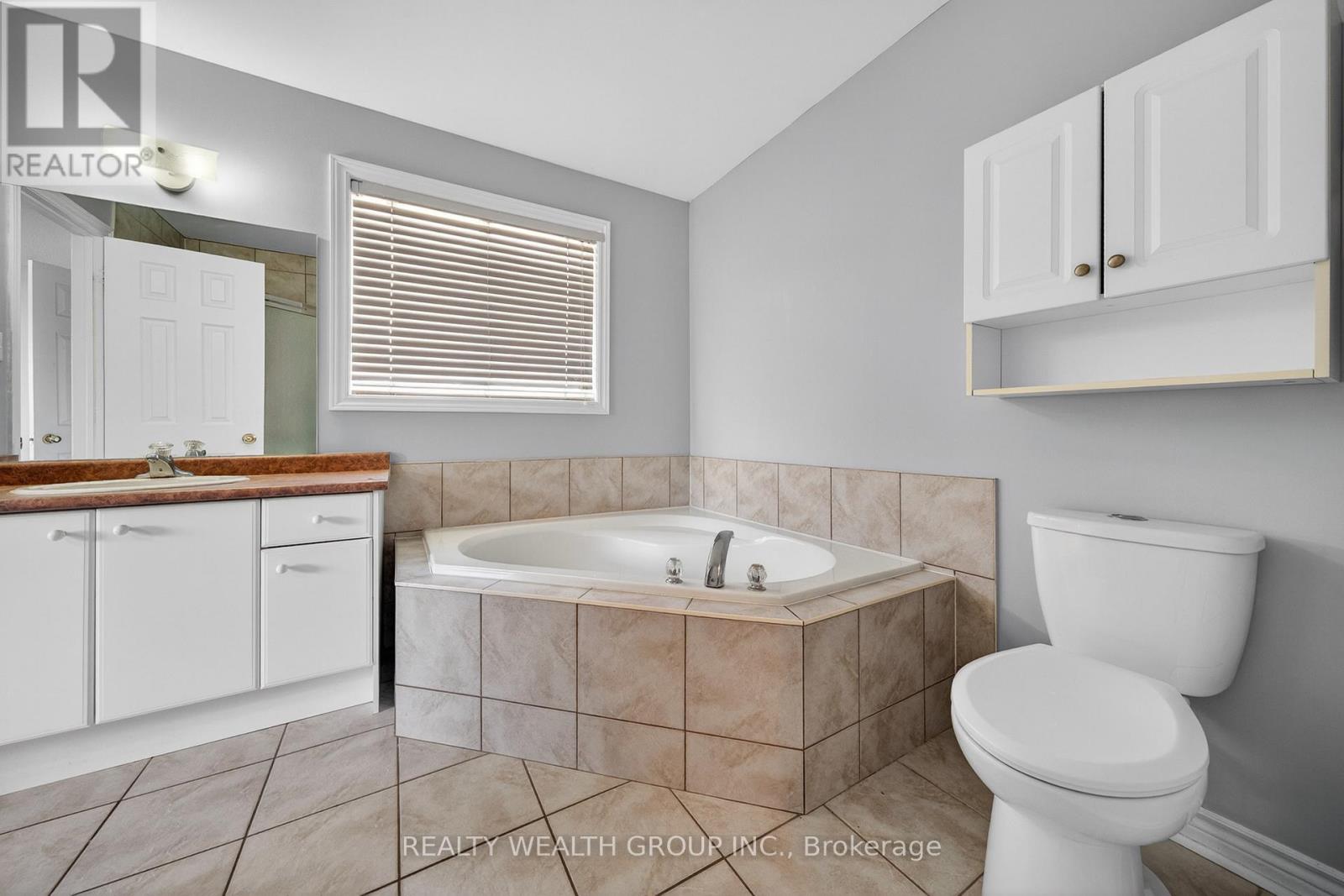 61 Stollar Boulevard, Barrie (Little Lake), Ontario  L4M 6N3 - Photo 15 - S13211078