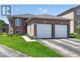 61 STOLLAR BOULEVARD, Barrie, Ontario