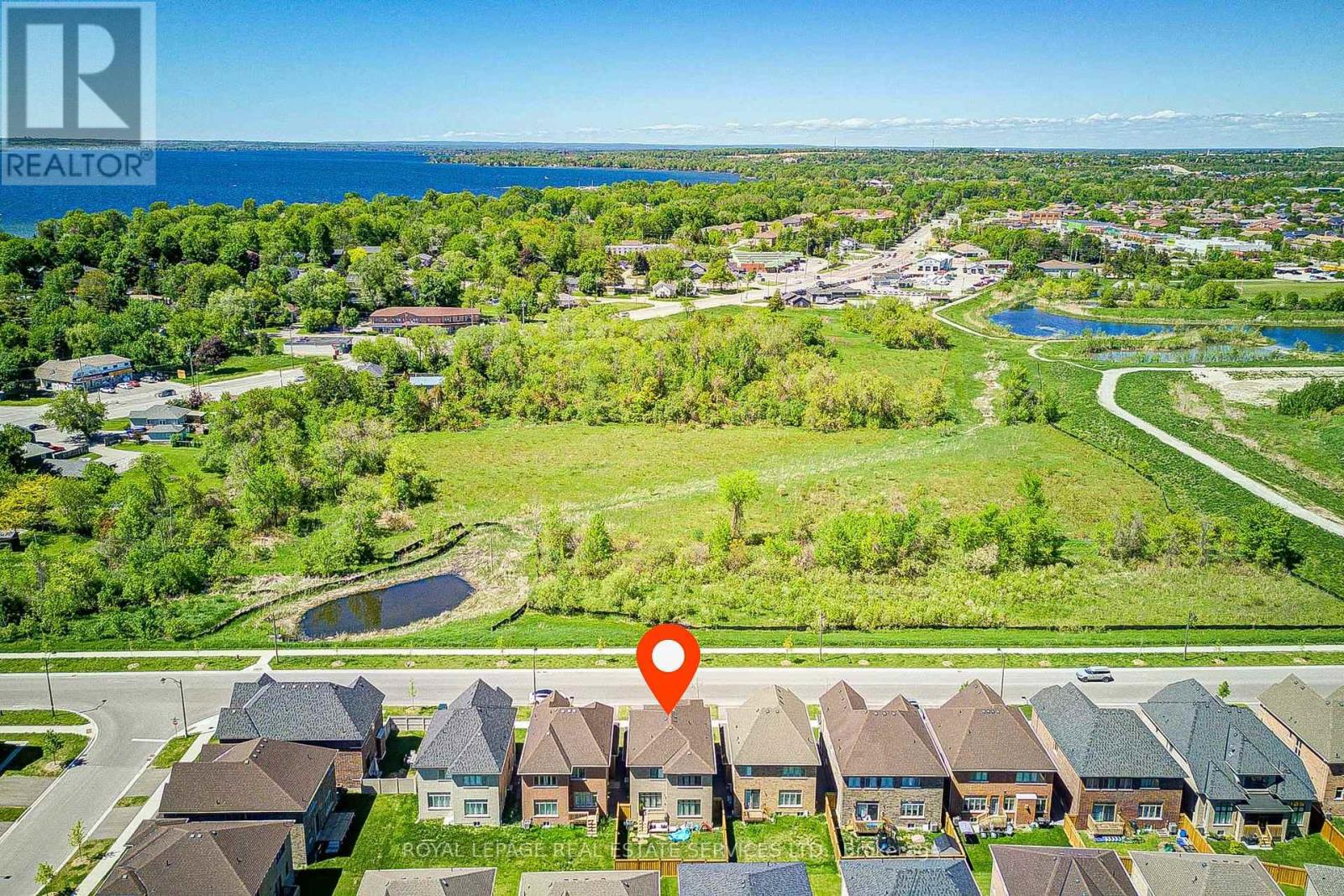 25 Garrett Styles Drive, Georgina, Ontario  L4P 2E7 - Photo 3 - N13210214