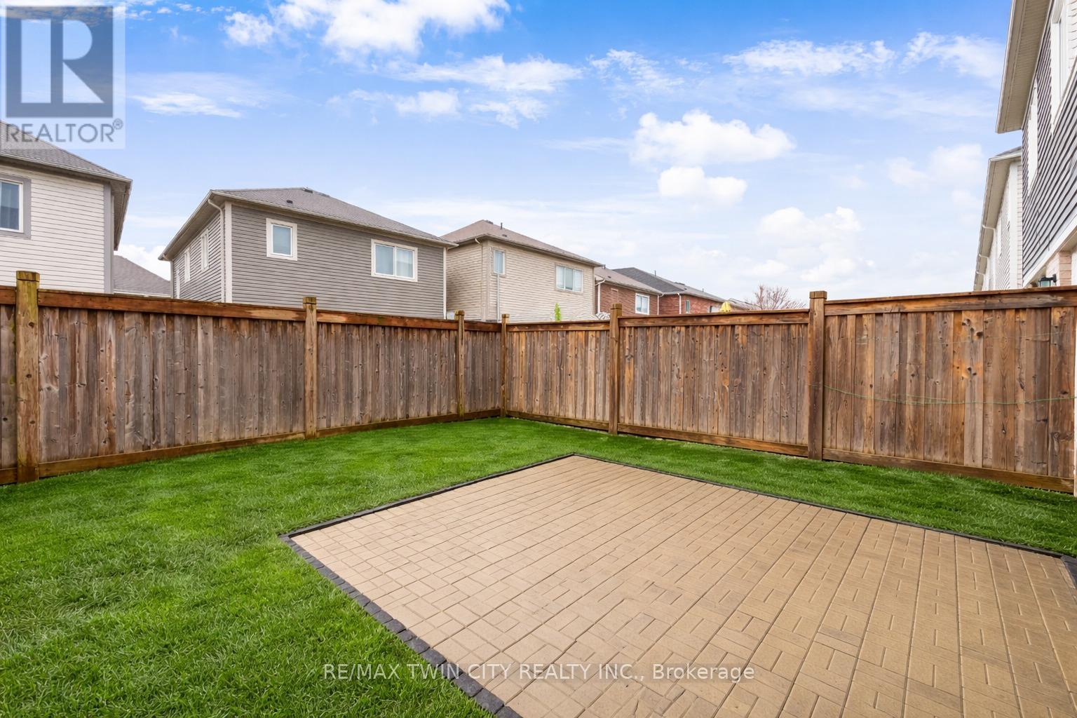 21 Postmaster Drive, Kitchener, Ontario  N2R 0J2 - Photo 24 - X13208680