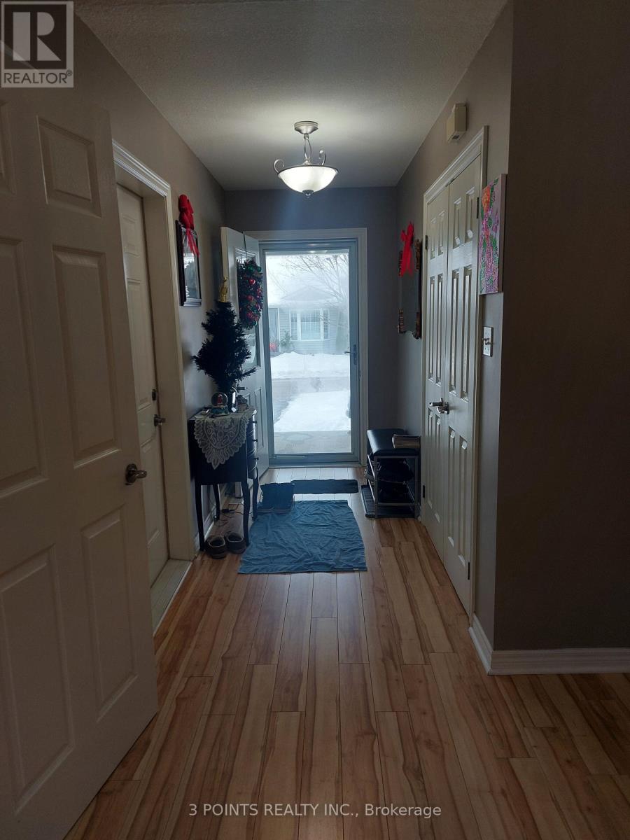 371 Shannon Boulevard, South Huron, Ontario  N0M 1T0 - Photo 9 - X12672750