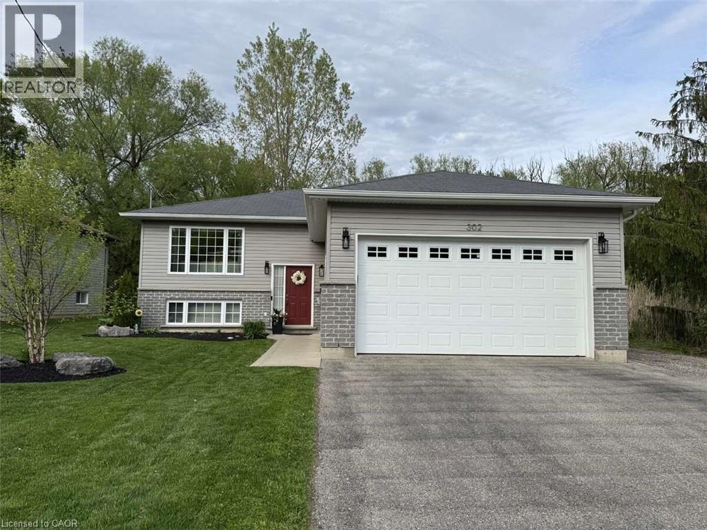 302 George Street, Ingersoll, Ontario  N5C 1Z6 - Photo 1 - 40834642