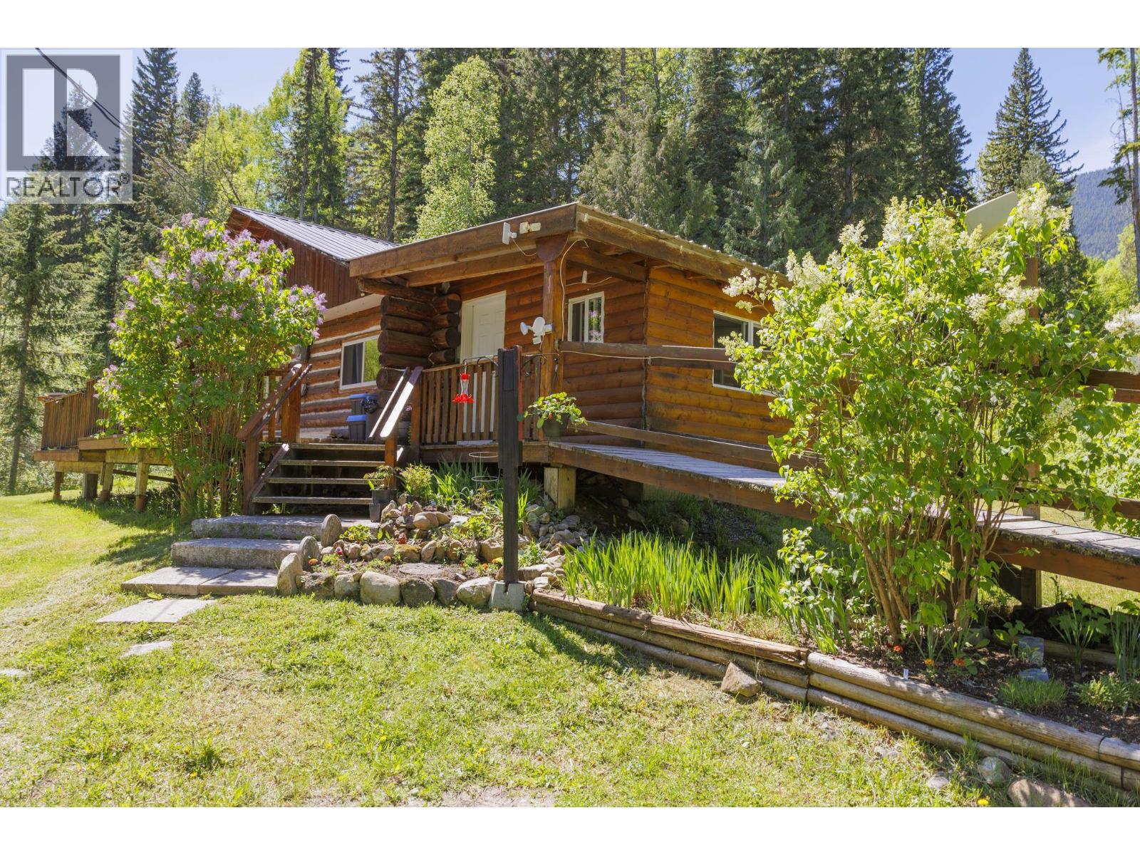 9509 Dunster-Croydon Road, Dunster, British Columbia  V0J 1J0 - Photo 3 - R3072452