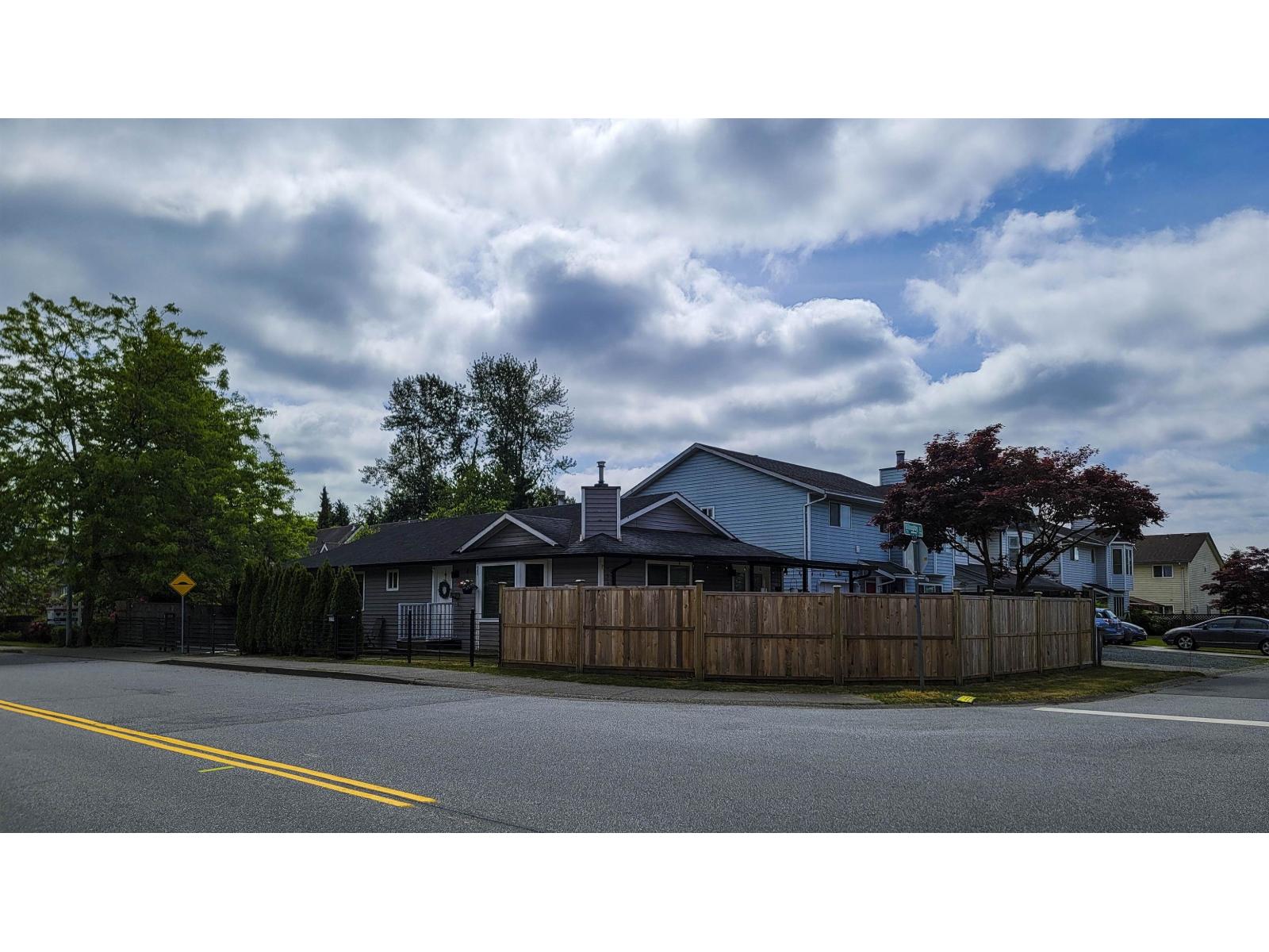 2288 Willoughby Way, Langley, British Columbia  V2Y 1K6 - Photo 4 - R3129301