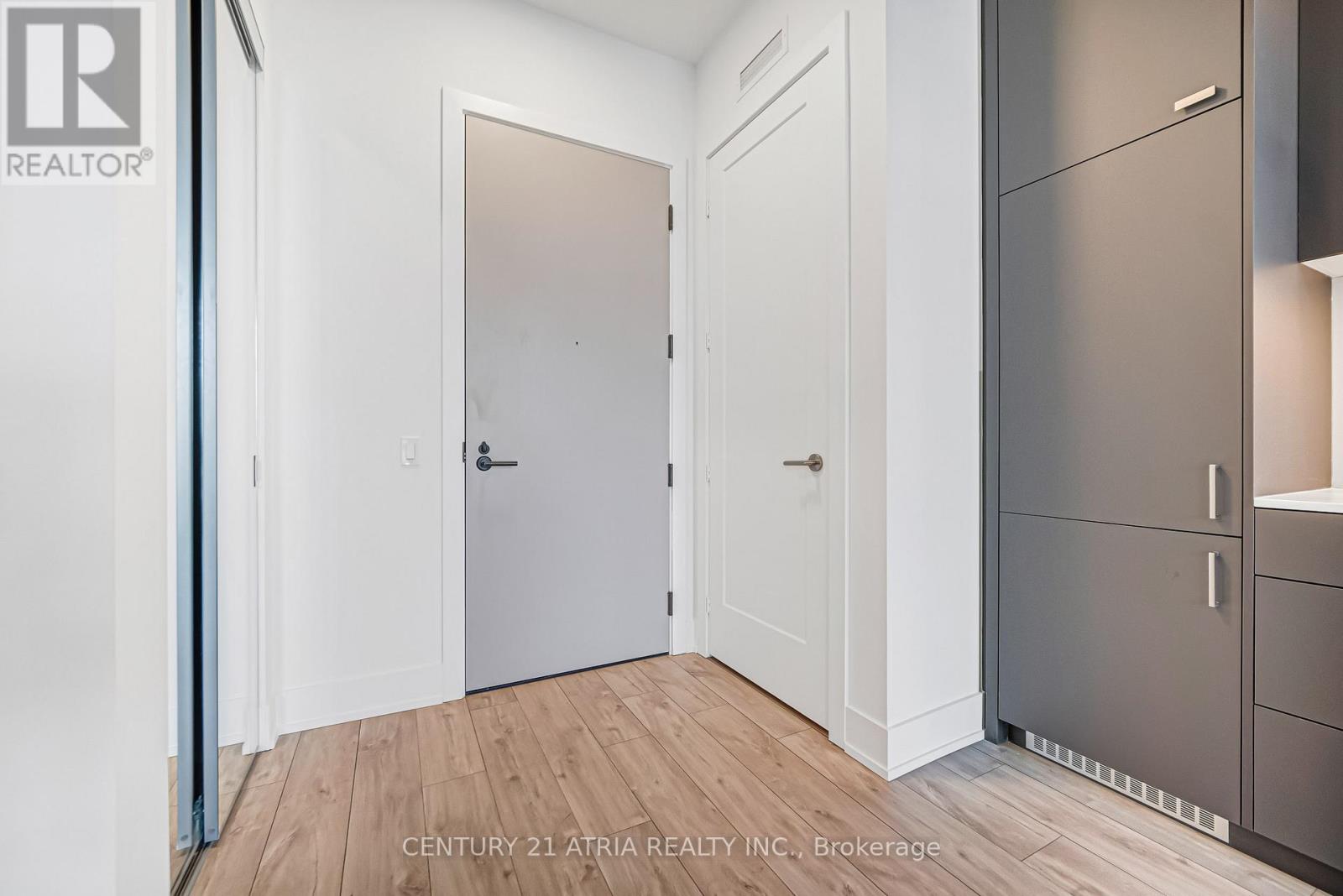 207 - 858 Dupont Street, Toronto, Ontario  M6G 0C1 - Photo 5 - W13210994