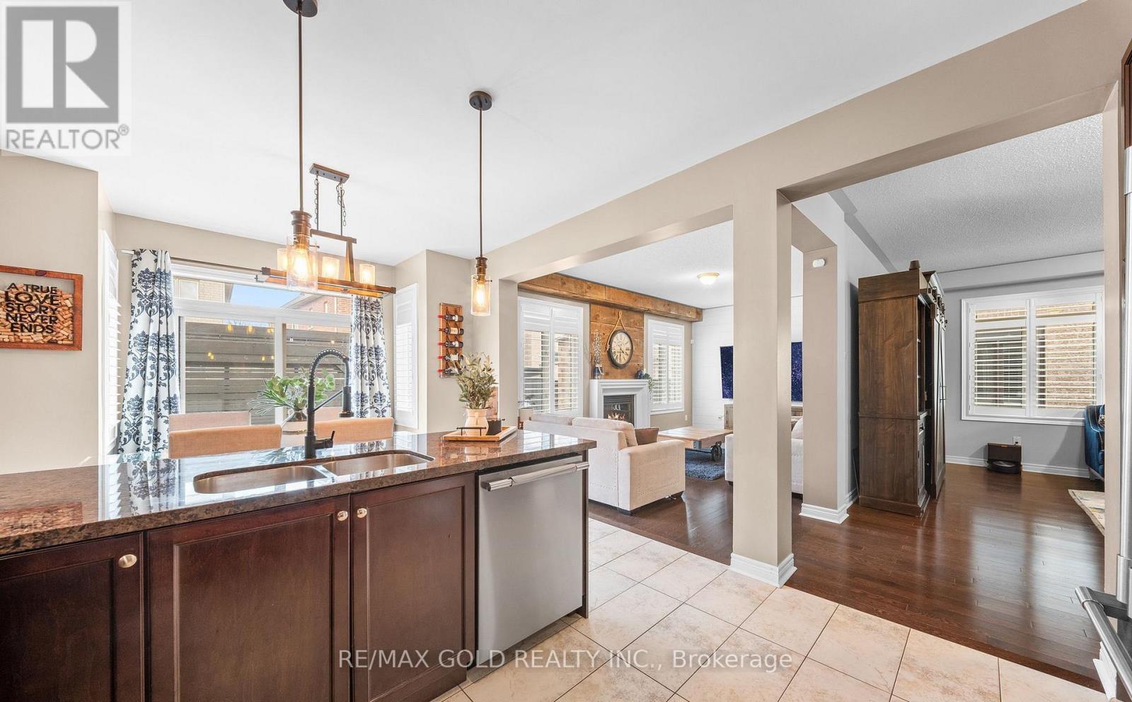 9 Fringetree Road, Brampton, Ontario  L6R 0B6 - Photo 15 - W13211002