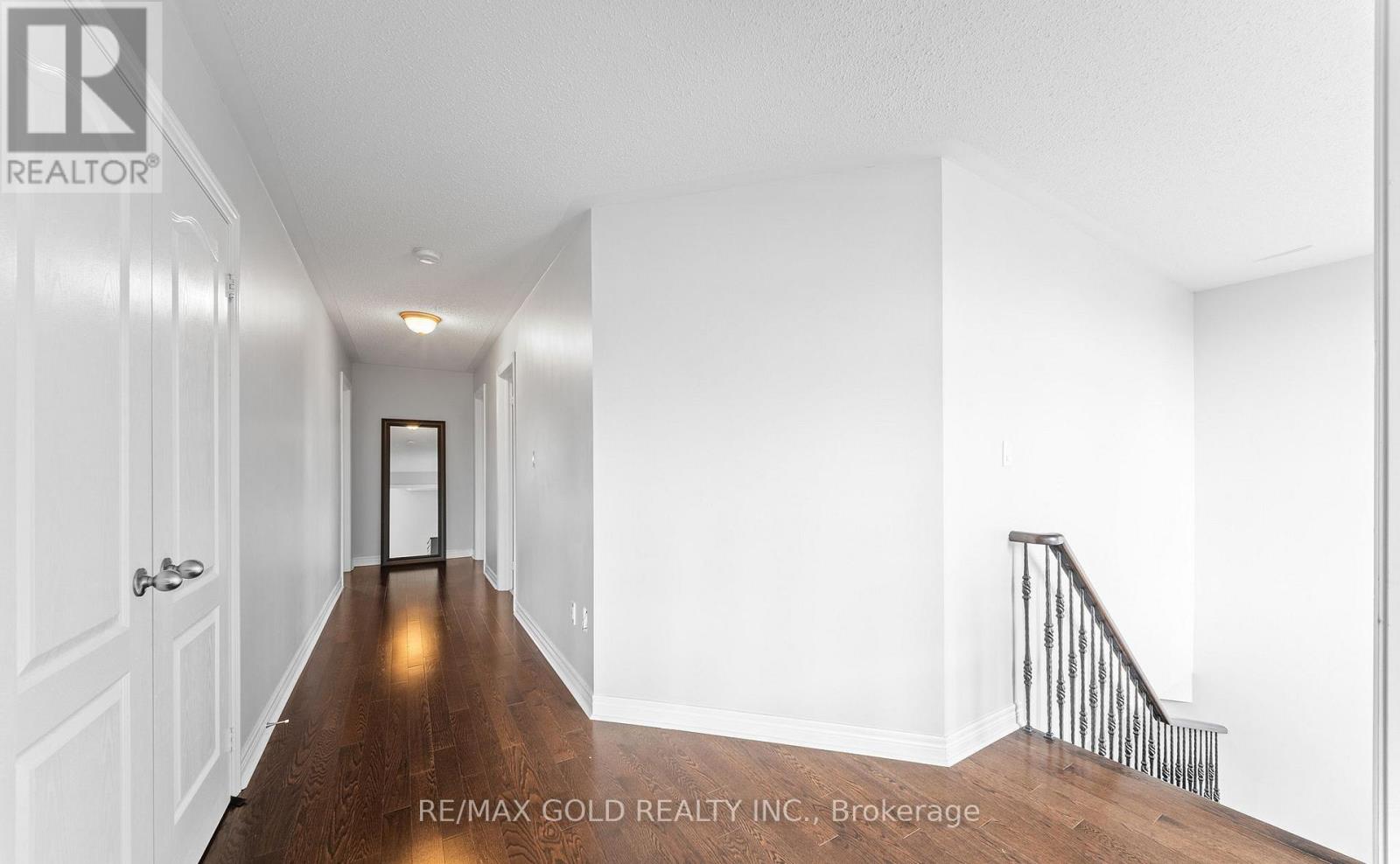 9 Fringetree Road, Brampton, Ontario  L6R 0B6 - Photo 24 - W13211002