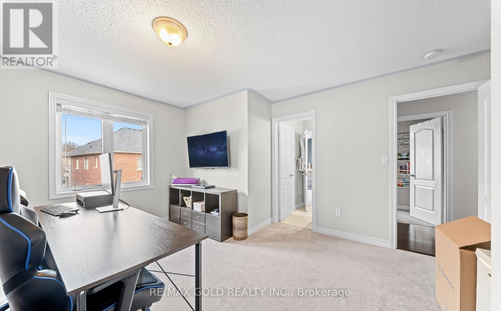 9 Fringetree Road, Brampton, Ontario  L6R 0B6 - Photo 30 - W13211002