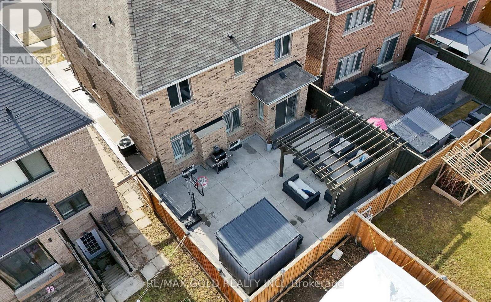 9 Fringetree Road, Brampton, Ontario  L6R 0B6 - Photo 43 - W13211002