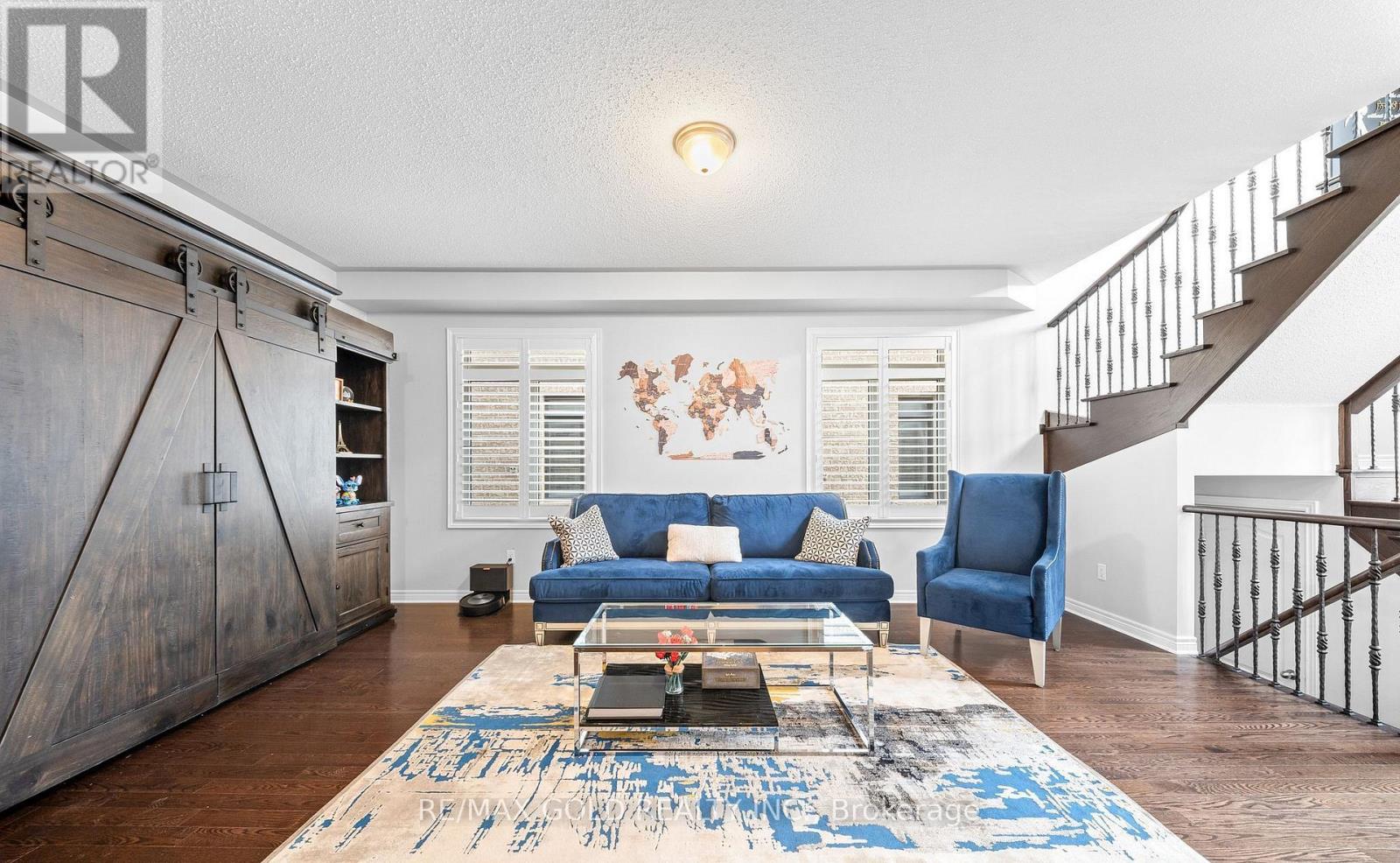 9 Fringetree Road, Brampton, Ontario  L6R 0B6 - Photo 9 - W13211002