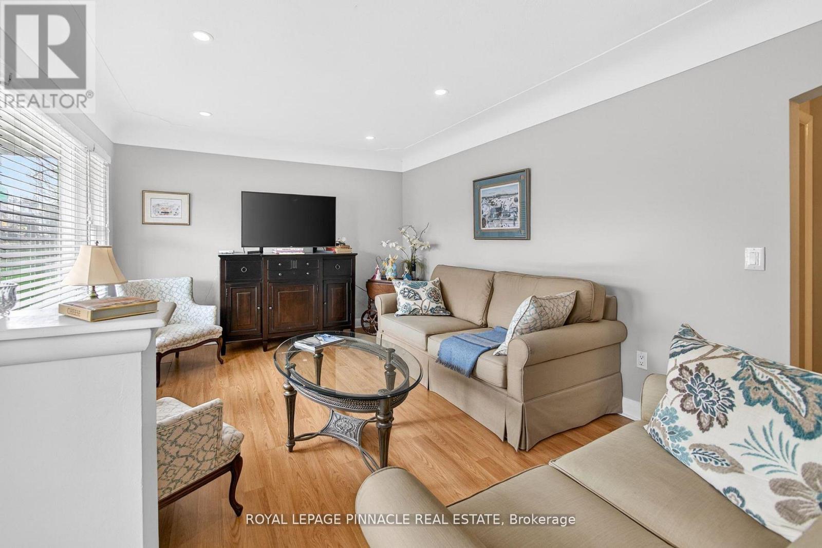 45 Main Street N, Milton, Ontario  L0P 1B0 - Photo 10 - W13211062