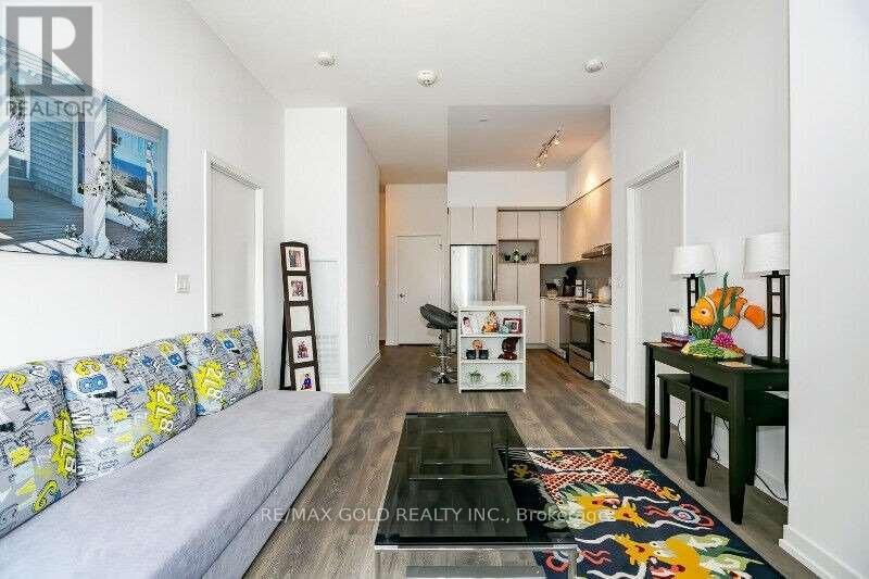 320 - 2520 Eglinton Avenue W, Mississauga, Ontario  L5M 0Y2 - Photo 2 - W13211102