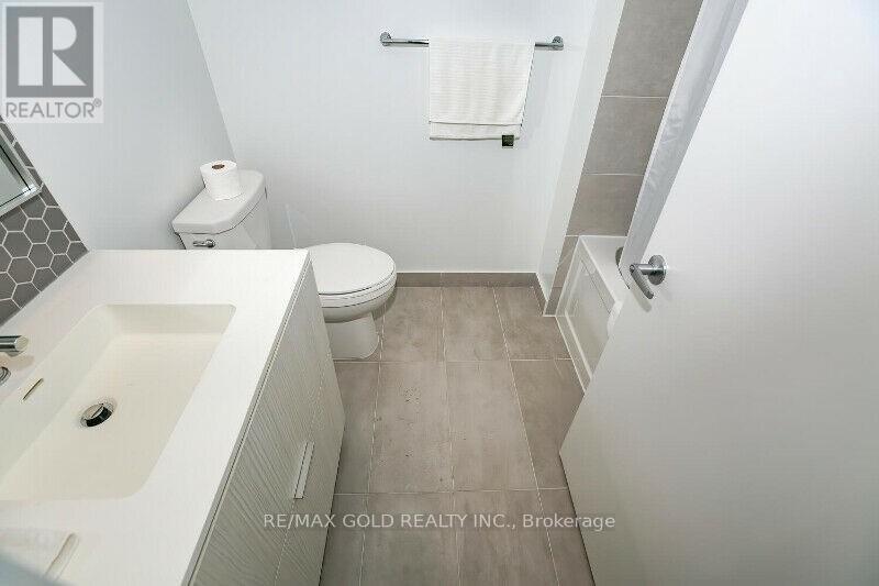 320 - 2520 Eglinton Avenue W, Mississauga, Ontario  L5M 0Y2 - Photo 7 - W13211102