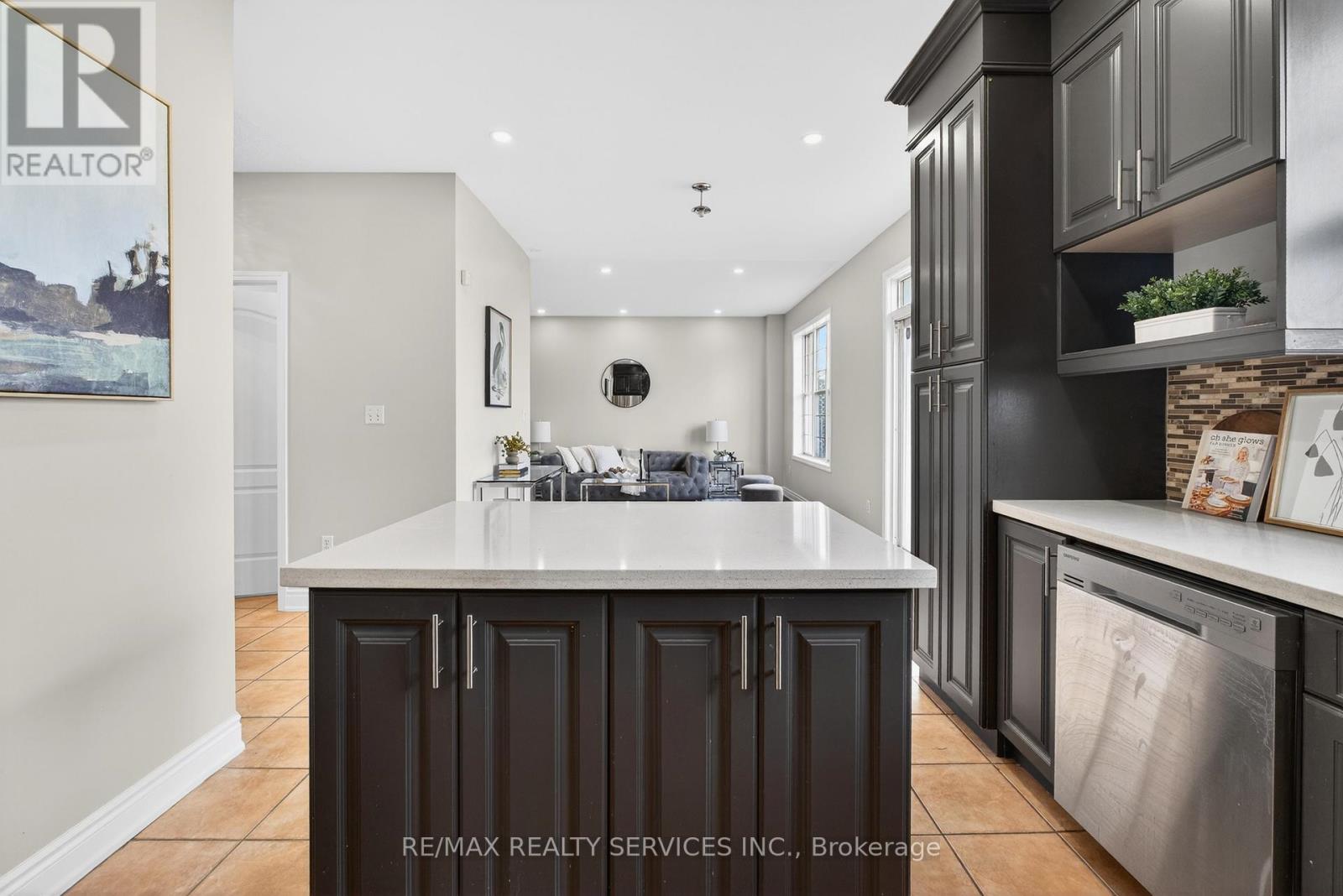47 Upper Highlands Drive, Brampton, Ontario  L6Z 4V9 - Photo 17 - W13211132