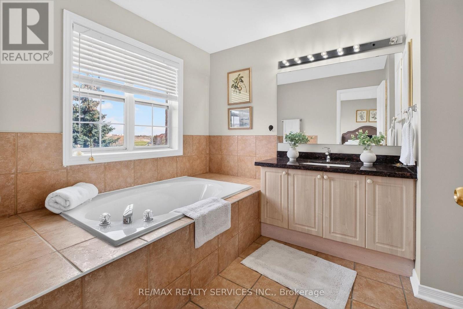 47 Upper Highlands Drive, Brampton, Ontario  L6Z 4V9 - Photo 26 - W13211132