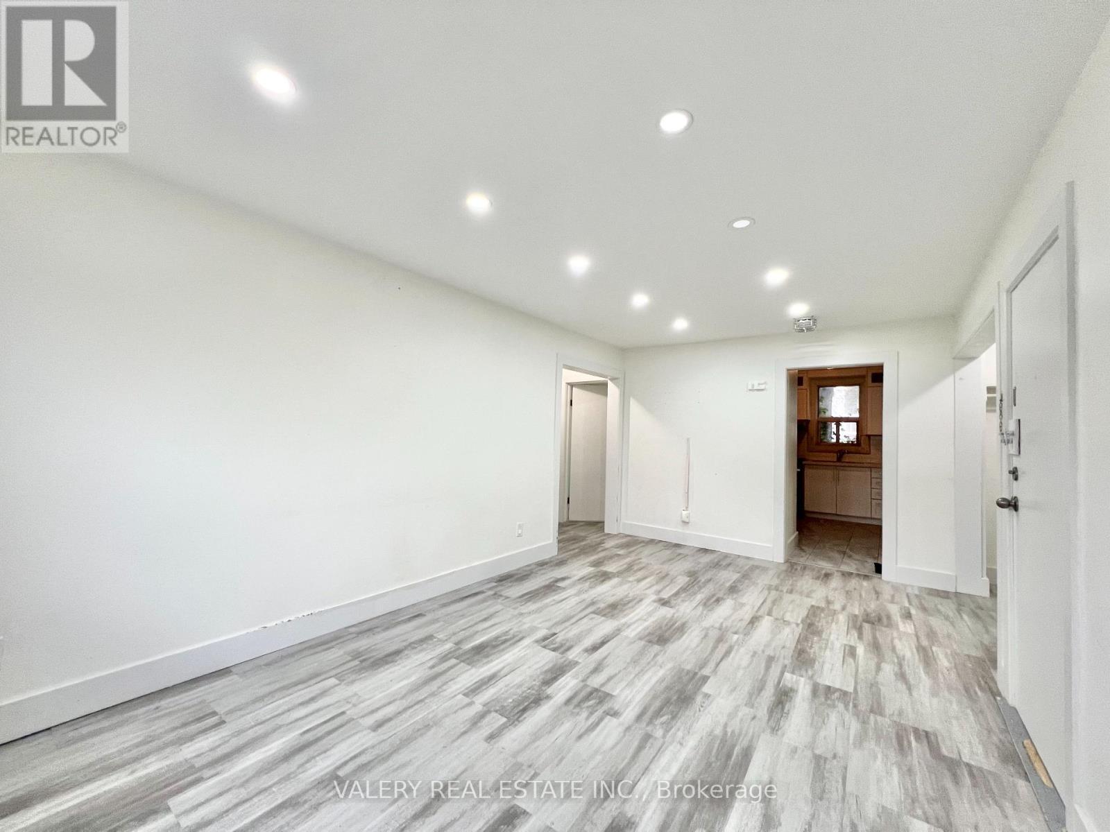 4 - 15 STAVEBANK ROAD N