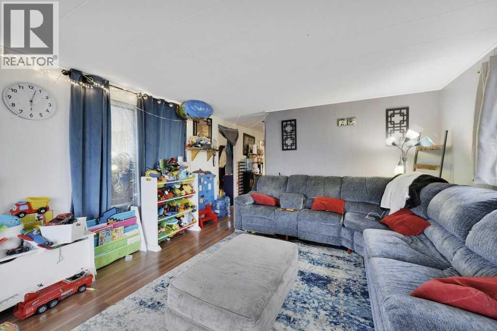 36 Hearthstone Drive, Lacombe, Alberta  T4L 1P6 - Photo 4 - A2313522