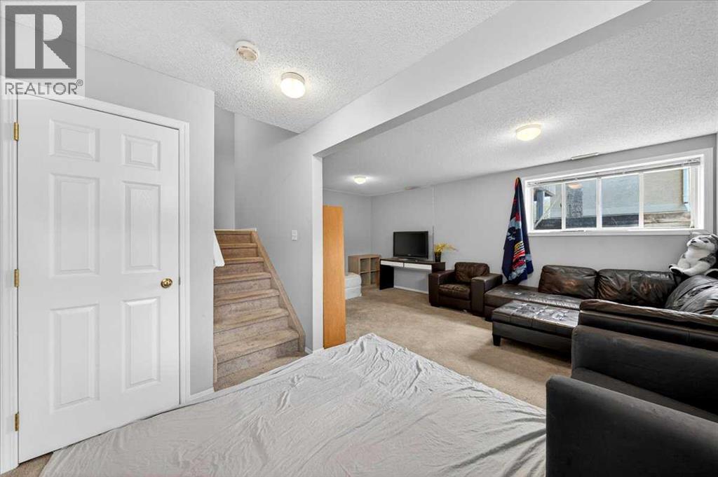 15 Cedarview Mews SW, Calgary, Alberta T2W 6H8 - Photo 38 - A2312178