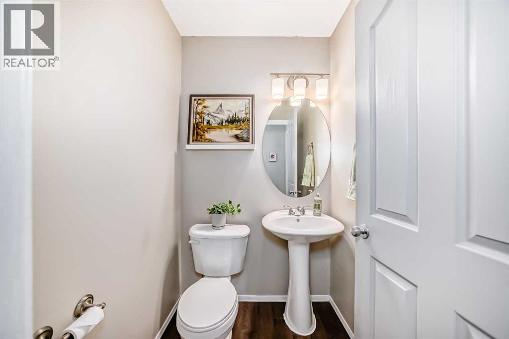 208 Stonegate Crescent Nw, Airdrie, Alberta  T4B 2V3 - Photo 15 - A2314968