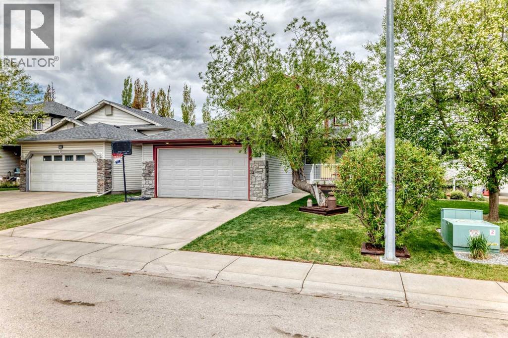 208 Stonegate Crescent Nw, Airdrie, Alberta  T4B 2V3 - Photo 37 - A2314968