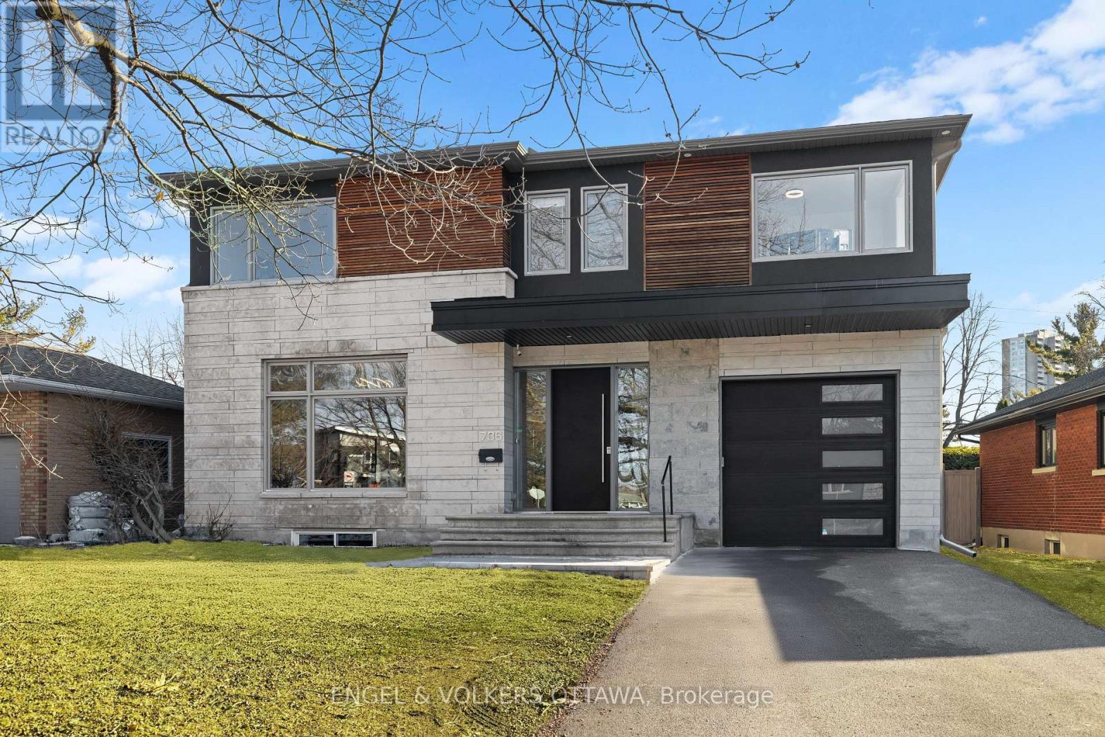 736 Sherbourne Road, Ottawa, Ontario  K2A 3H5 - Photo 2 - X13211304