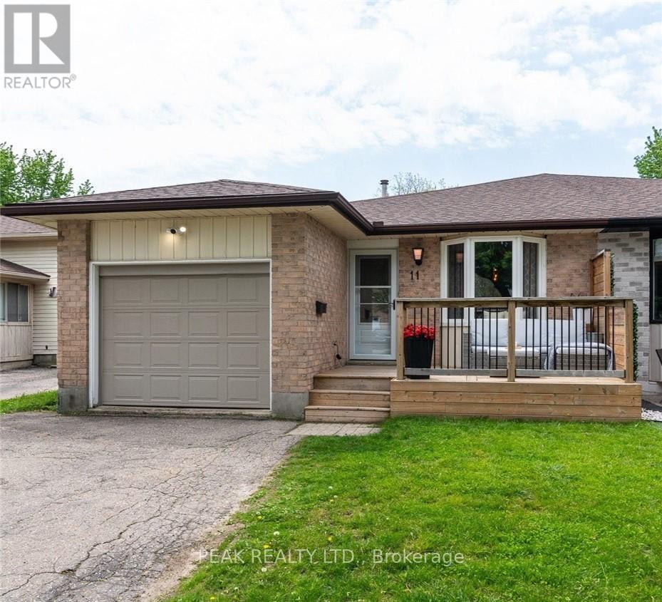 11 WENDY CRESCENT, Kitchener, Ontario